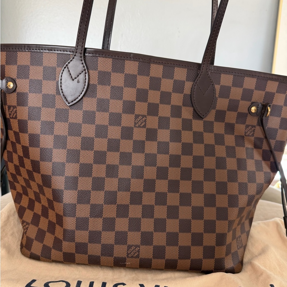 Louis Vuitton Neverfull MM